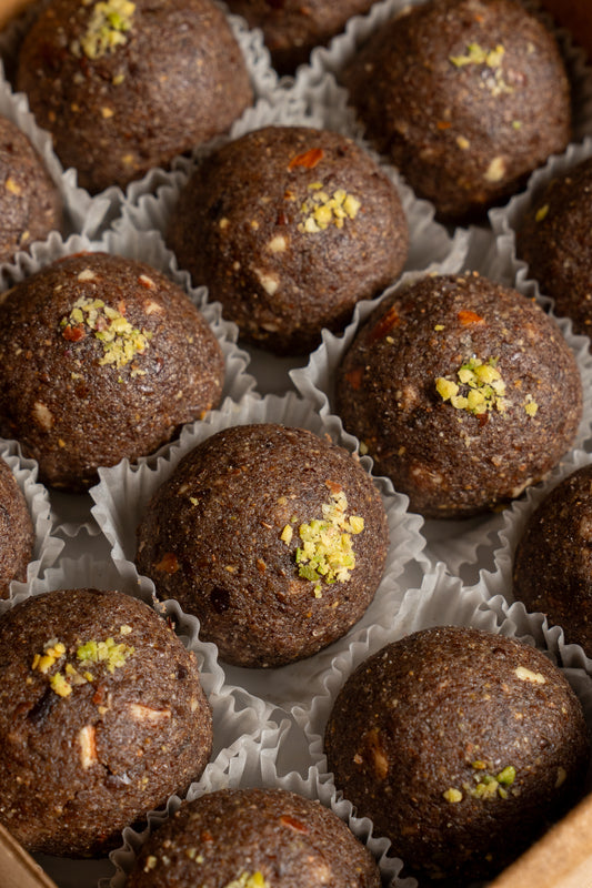 Ragi Laddoo with Dates