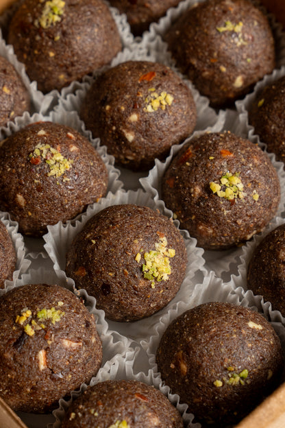 Ragi Laddoo with Dates
